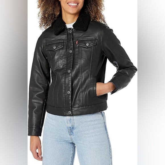 NWOT Levi’s Classic Sherpa Lined Faux Leather Trucker Jacket Small - Picture 1 of 6